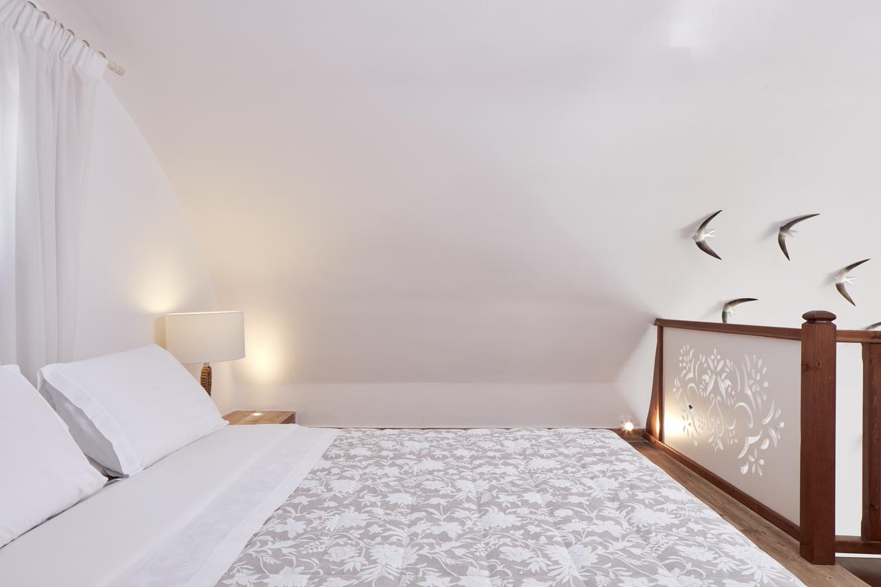Orabel Suites Santorini (Adults Only) Perivolos  Esterno foto
